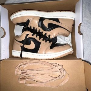 NIKE AIR JORDAN 1 LOW